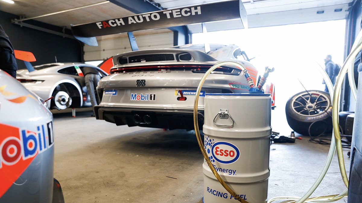 Porsche已經在Porsche Mobil 1 Supercup統一規格賽的911 GT3 Cup賽車中使用eFuel合成燃料。（圖片來源／Porsche）